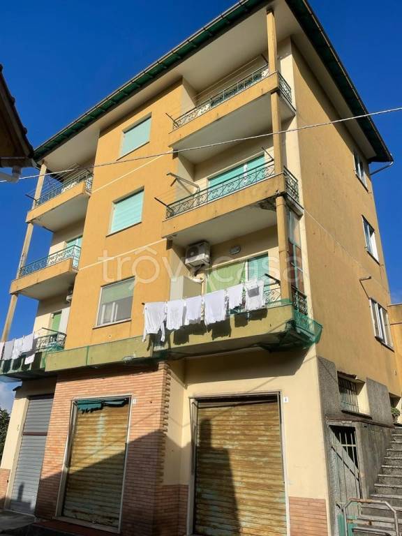 Appartamento in vendita a Sant'Olcese via Vicomorasso