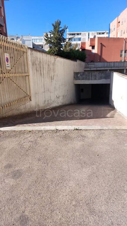 Garage in vendita a Lecce via Francesco Milizia, 55