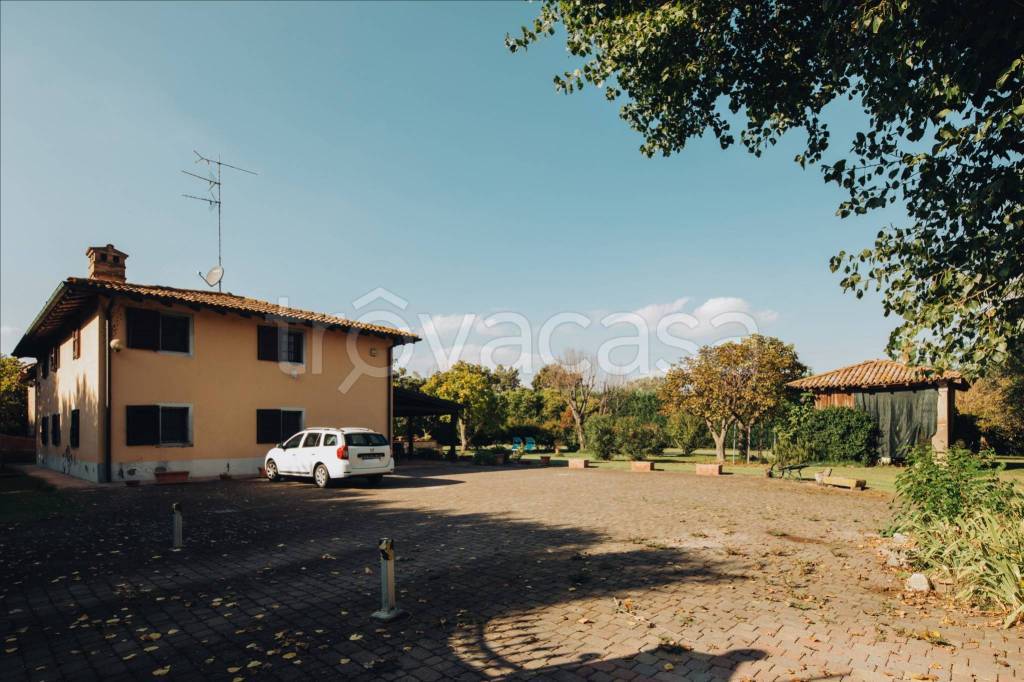 Villa in vendita a Malalbergo via Pellicciari