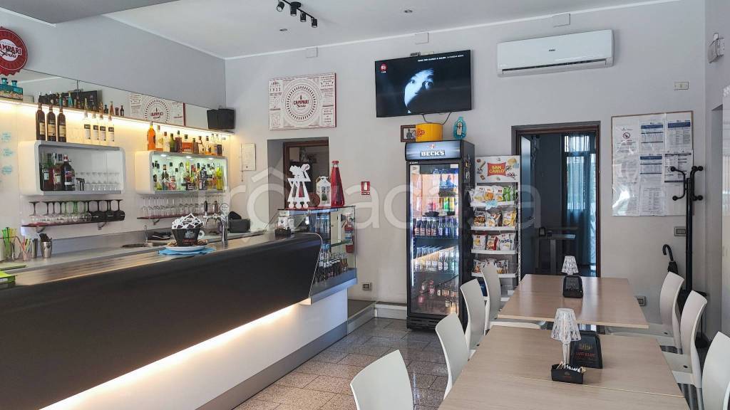 Bar in vendita a Cinisello Balsamo via 25 Aprile, 150