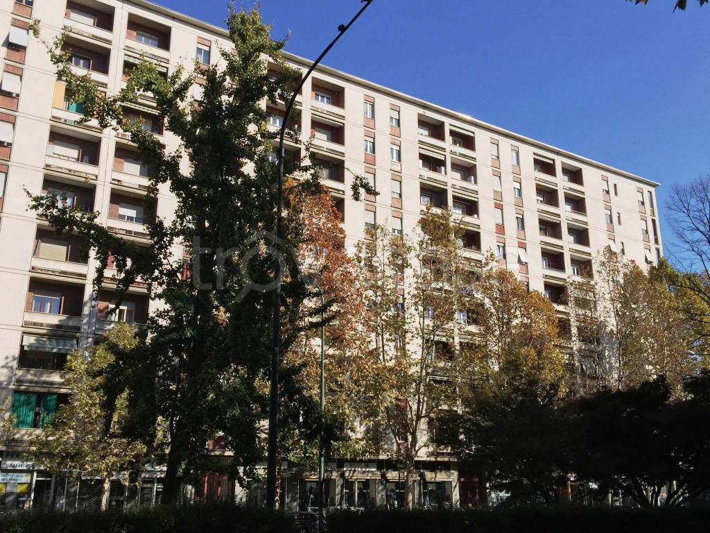 Appartamento in vendita a Torino via Melchiorre Voli, 35