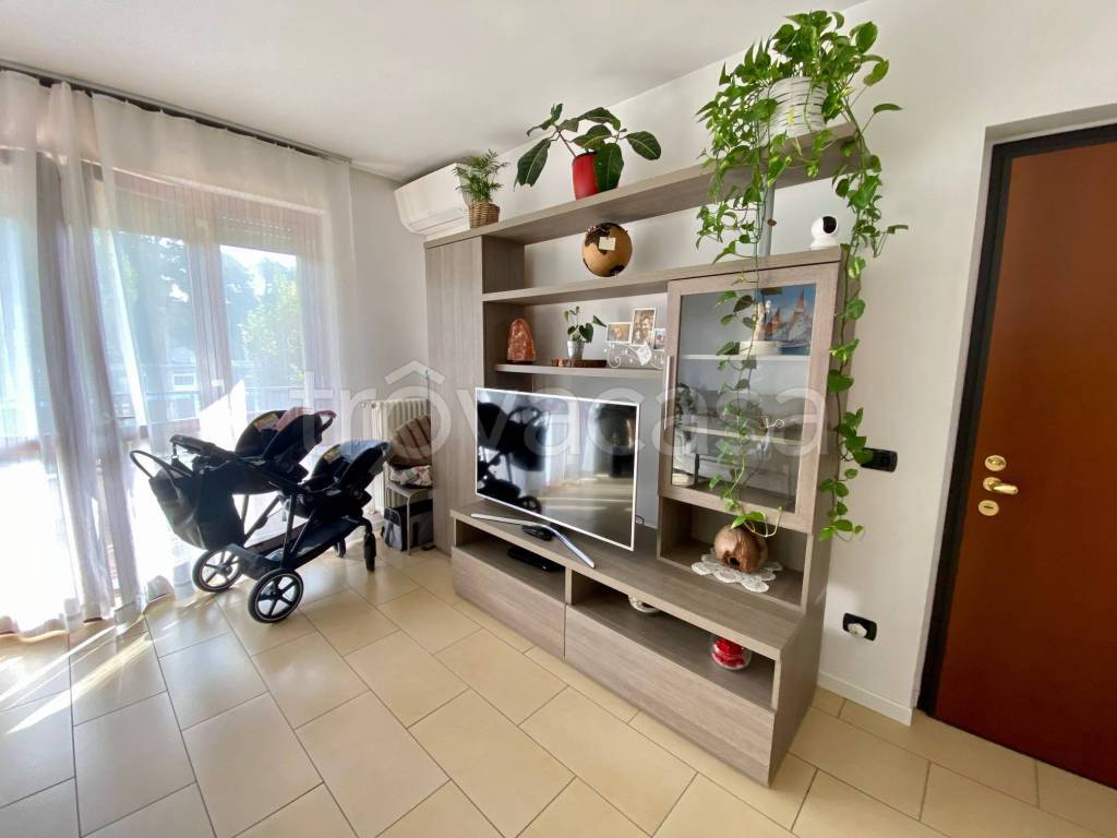 Appartamento in vendita a Monza via Carlo Montanari, 14
