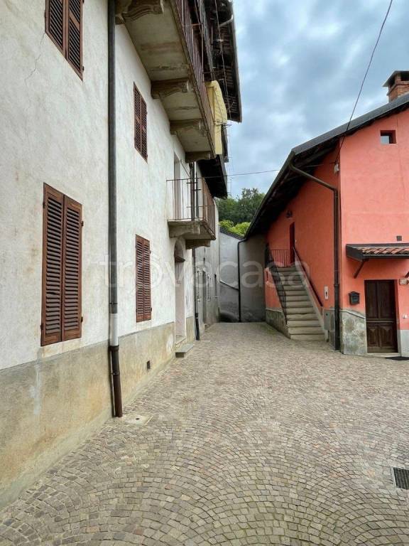 Casa Indipendente in vendita a Valdilana borgata Gianolio, 8