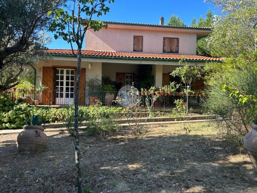 Villa in vendita a Mendicino via Stilluzzo, 10