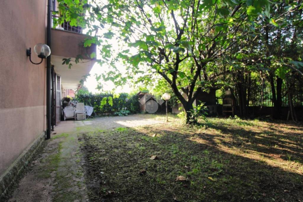 Villa Bifamiliare in vendita a Sedriano via tiziano, 99