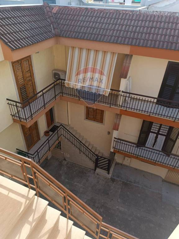 Appartamento in vendita ad Adelfia via Isonzo, 34