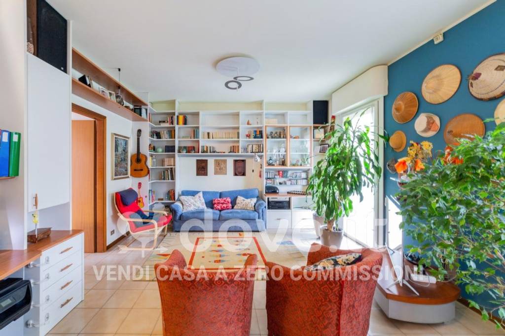Villa in vendita a Carnate via Salvo d'Acquisto, 18