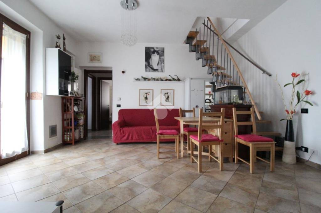 Appartamento in vendita a Rescaldina vicolo Legnano, 10