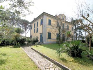 Villa in vendita a uzzano 