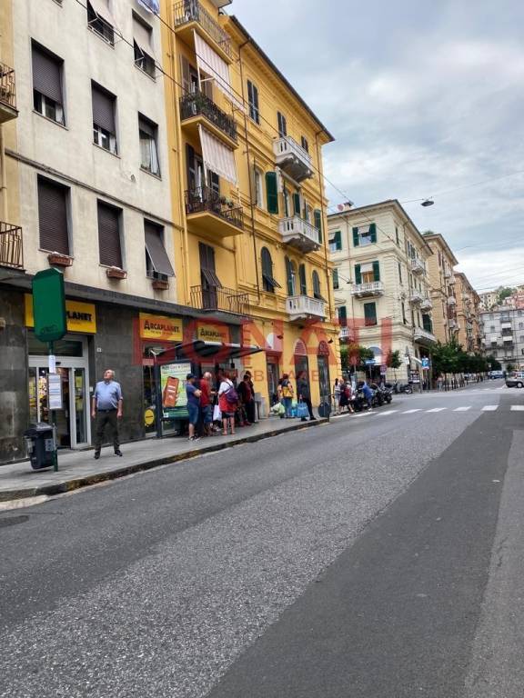 Negozio in vendita a La Spezia via di Monale, 50
