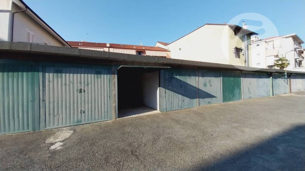 Garage in vendita a Trofarello via Torino, 66
