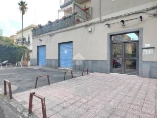 Garage in vendita a catania via stazzone, 148