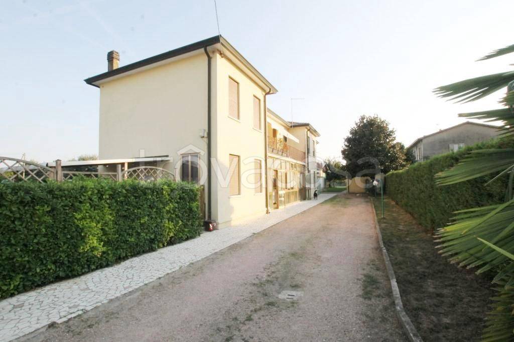 Villa Bifamiliare in vendita a Padova via Ponte della Cagna