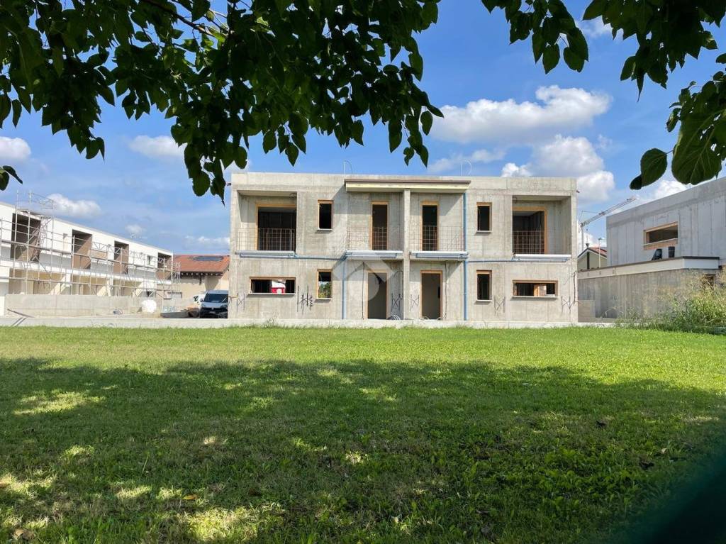 Villa Bifamiliare in vendita a Resana via Dei Gelsi, 1