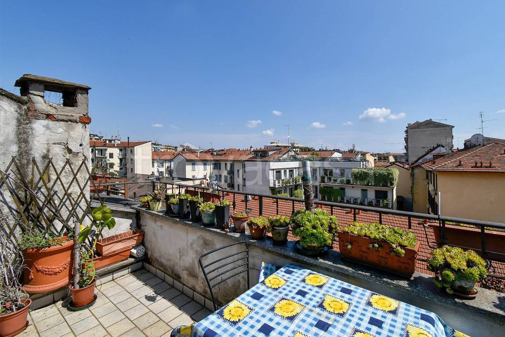 Appartamento in vendita a Milano via Lambro, 12