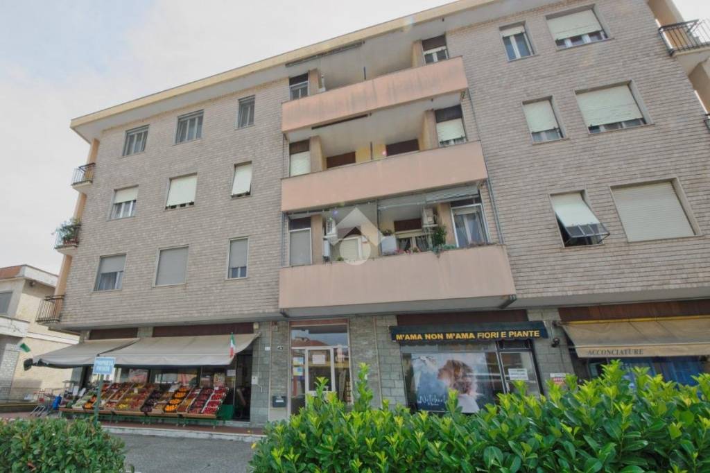 Appartamento in vendita a Casale Monferrato via adam, 31