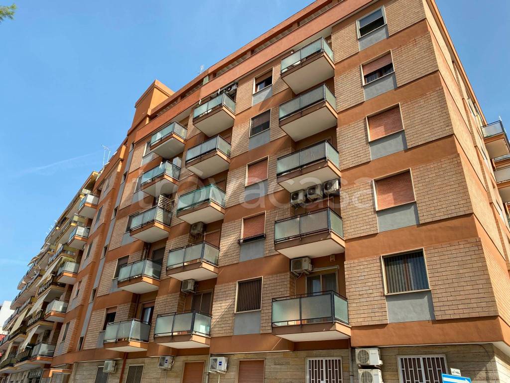 Appartamento in vendita a Taranto via Veneto, 123