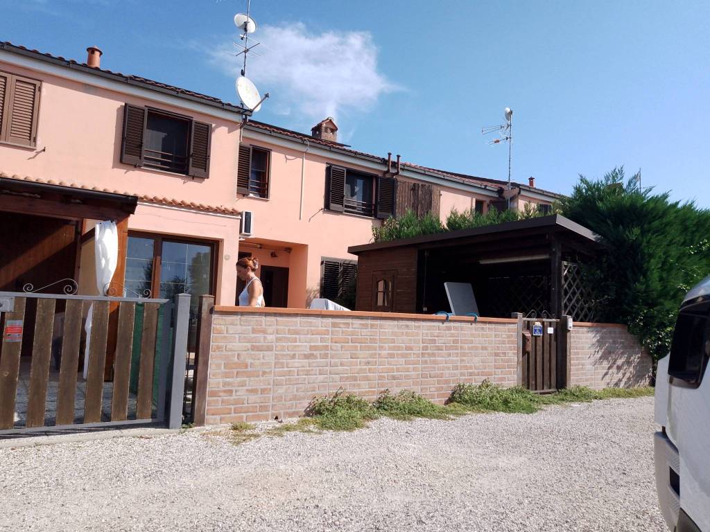 Villa a Schiera in vendita a Ferrara via Canalazzi