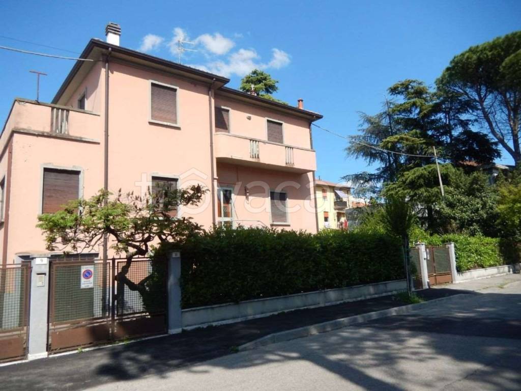 Villa Bifamiliare in vendita a Forlì via Italo Stegher s.n.c