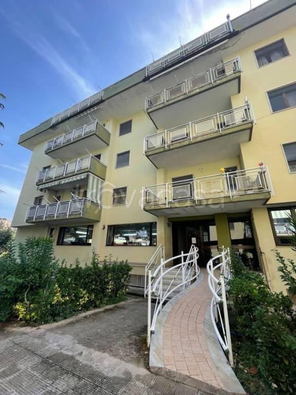 Appartamento in vendita a Battipaglia via Valsecchi