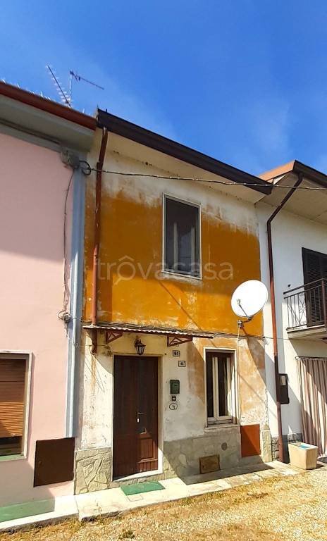 Casa Indipendente in vendita a Gropello Cairoli via Roma, 45