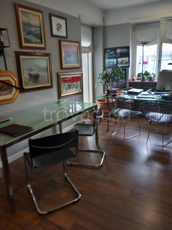 Ufficio in in affitto da privato ad Aosta via Edelweiss, 1