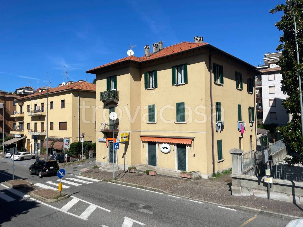 Appartamento in vendita a Como via Antonio Canova, 2