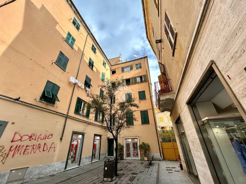 Appartamento in vendita a Genova piazzetta Cave di Selz