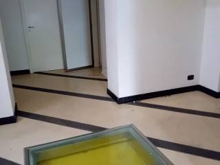 Negozio in affitto a palermo via cluverio