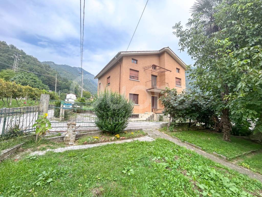 Casa Indipendente in vendita a Tarcento via Zimor, 48