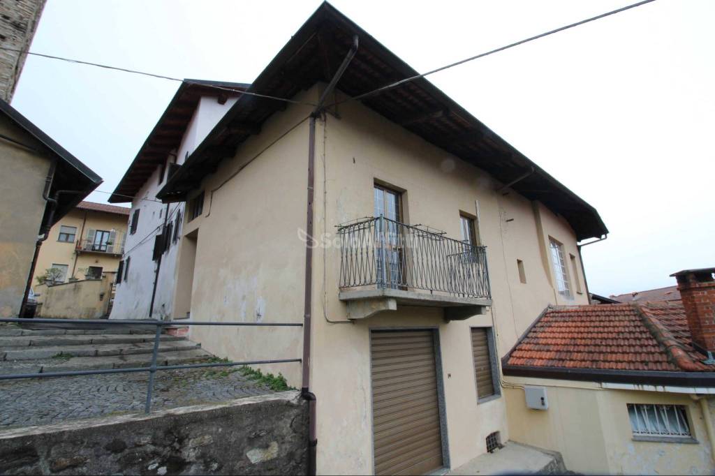 Casa Indipendente in in vendita da privato a Forno Canavese via Pin Cit, 8