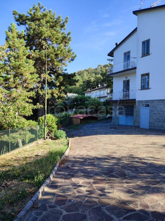 Villa Bifamiliare in vendita a San Benedetto Val di Sambro via Santa Cristina, 4