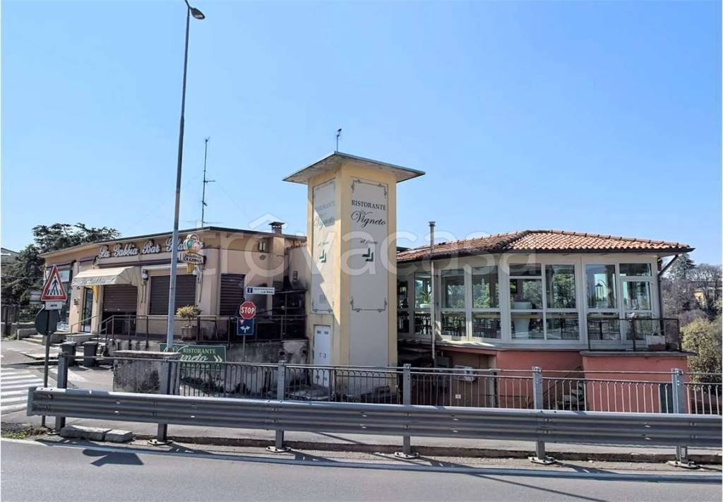 Bar in vendita a Capriate San Gervasio via Morali Menotti, 27