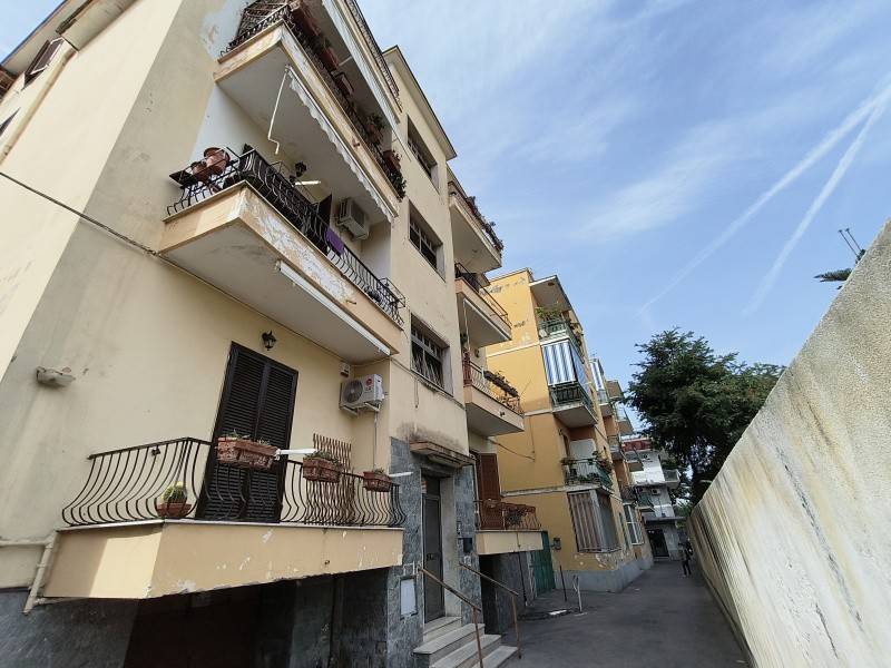 Appartamento in vendita a Torre del Greco via Giuseppe Beneduce, 59