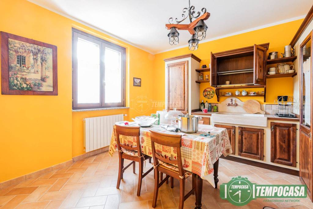 Appartamento in vendita a Casaletto Lodigiano via Giuseppe Mazzini, Mairano 1