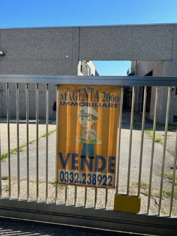 Capannone Industriale in vendita a Varese via El Alamein, 12