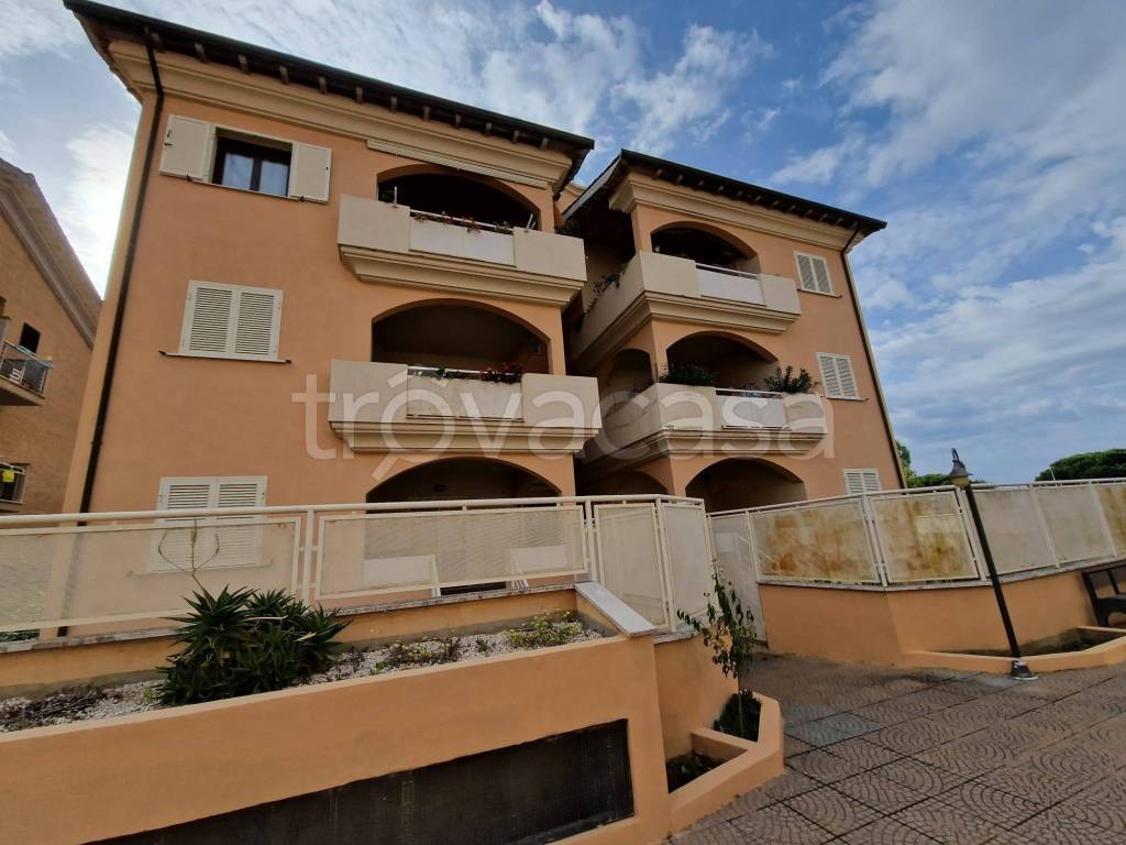 Appartamento in vendita a Roma via Sesto San Giovanni