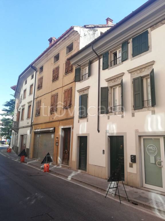 Casa Indipendente in vendita a Udine piazza Giuseppe Garibaldi