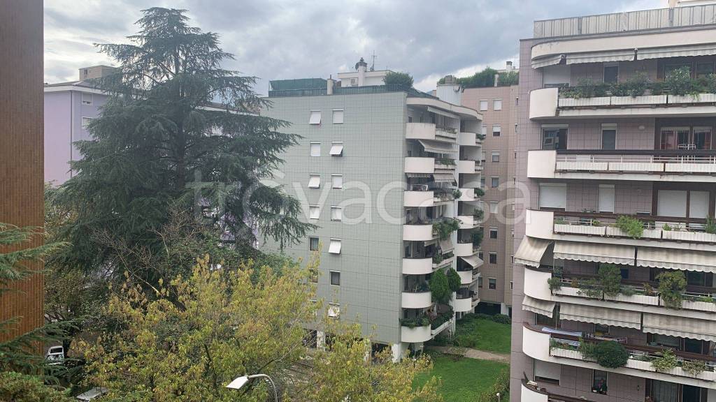 Appartamento in vendita a Bolzano via Palermo