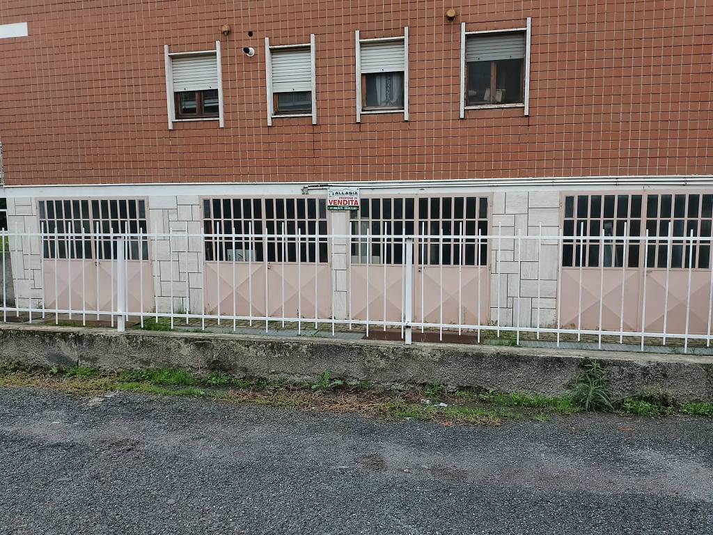 Garage in vendita a None via Filippo Turati, 2
