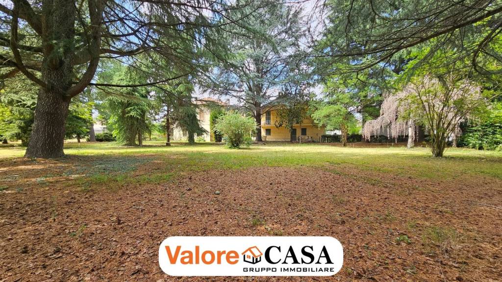Villa in vendita ad Acqui Terme via Salvo d'Acquisto, 126