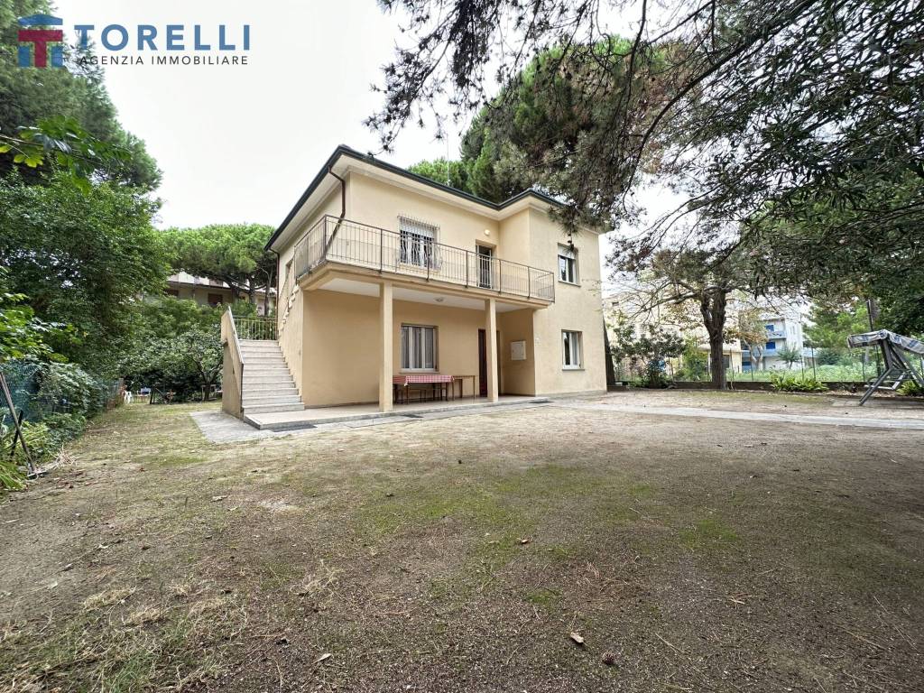 Villa in vendita a Cervia viale Italia, 342