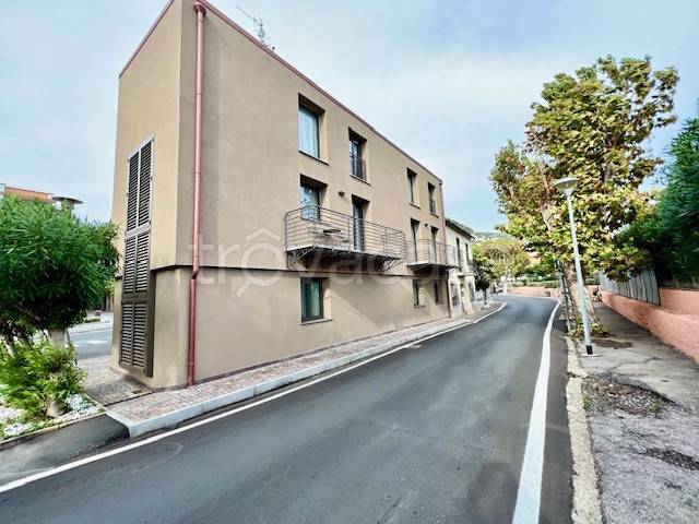 Appartamento in vendita a Borgio Verezzi piazza Gugliemo Marconi