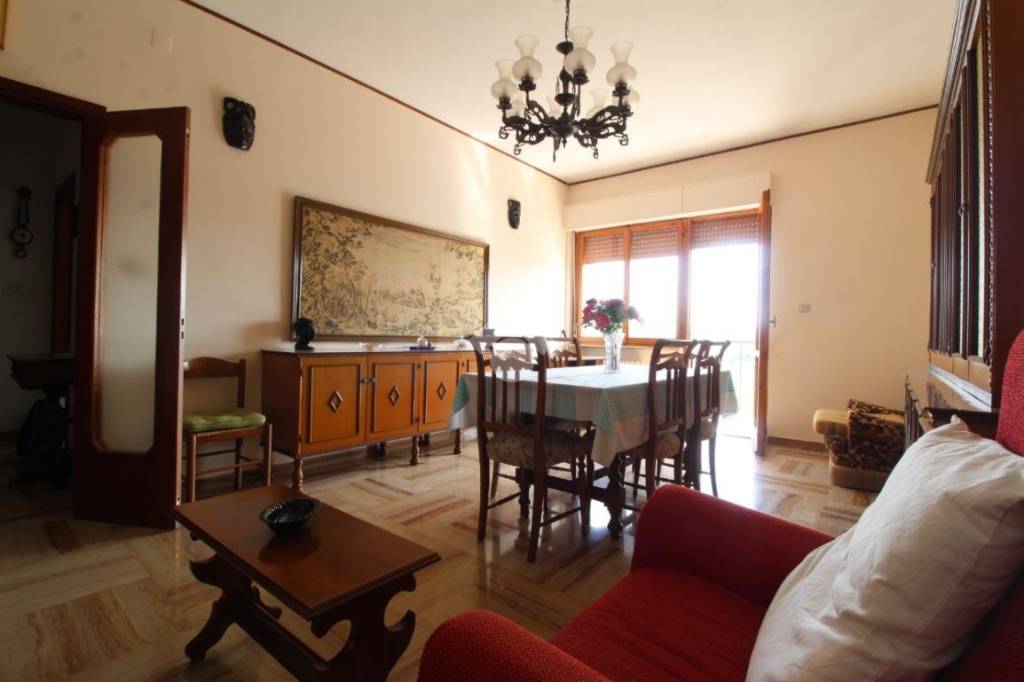 Appartamento in vendita a Pescara via Tiburtina Valeria, 144