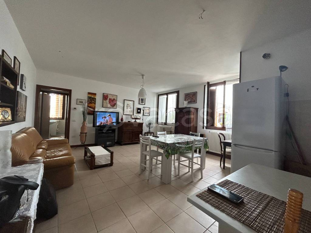 Appartamento in vendita a Parma stradello Aroldo, 2