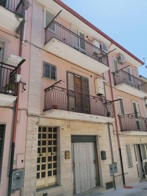 Appartamento in vendita a San Giovanni Rotondo via Alessandro Manzoni
