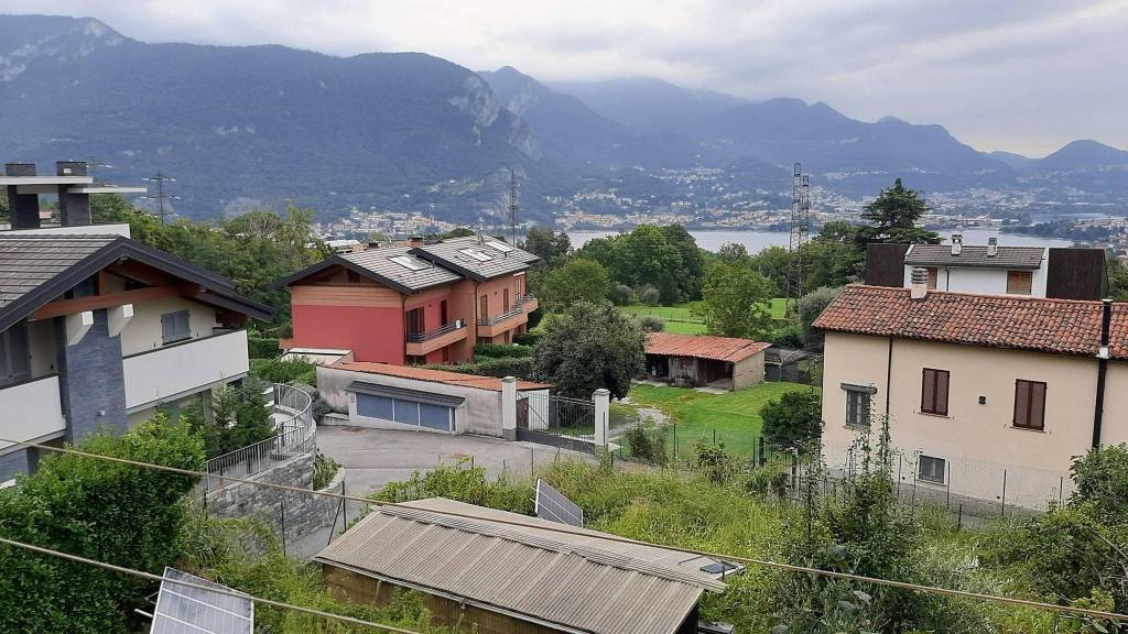Villa Bifamiliare in vendita a Galbiate via Lecco