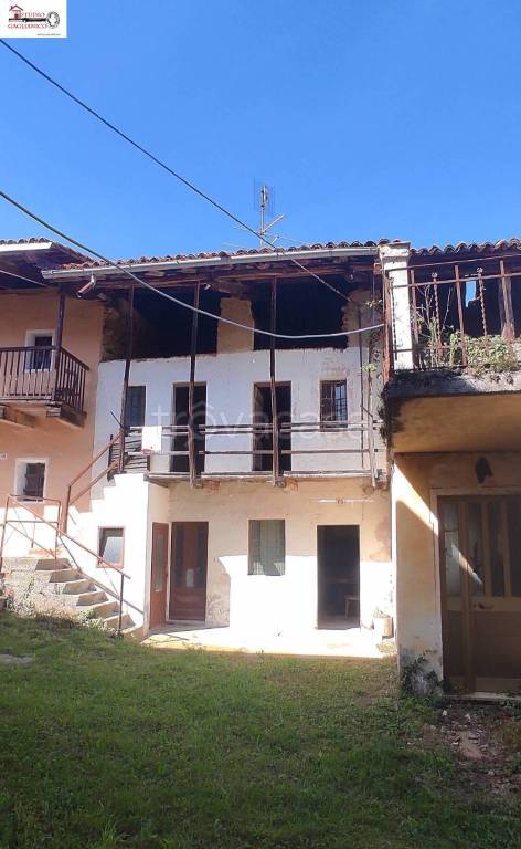 Villa a Schiera in vendita a Zubiena frazione Belvedere, 113