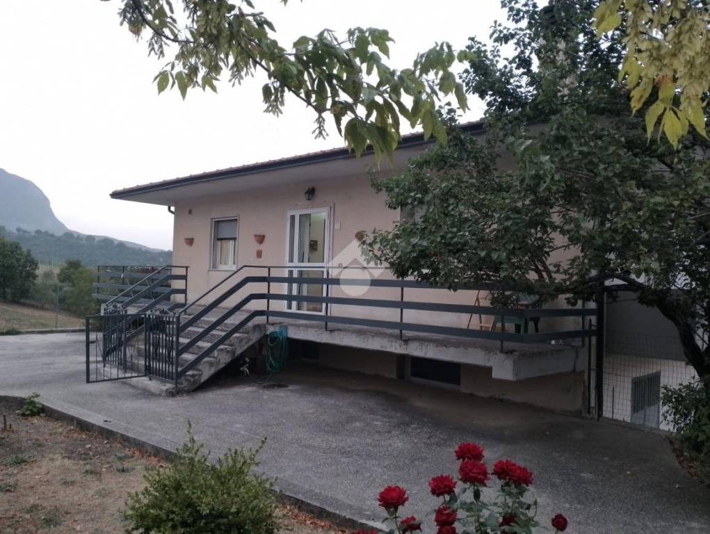 Villa in vendita a Montemarano contrada santo stefano
