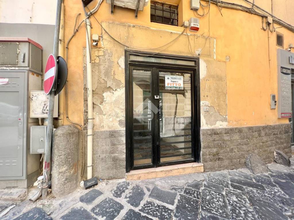 Negozio in affitto a Marano di Napoli via Annunziata, 68